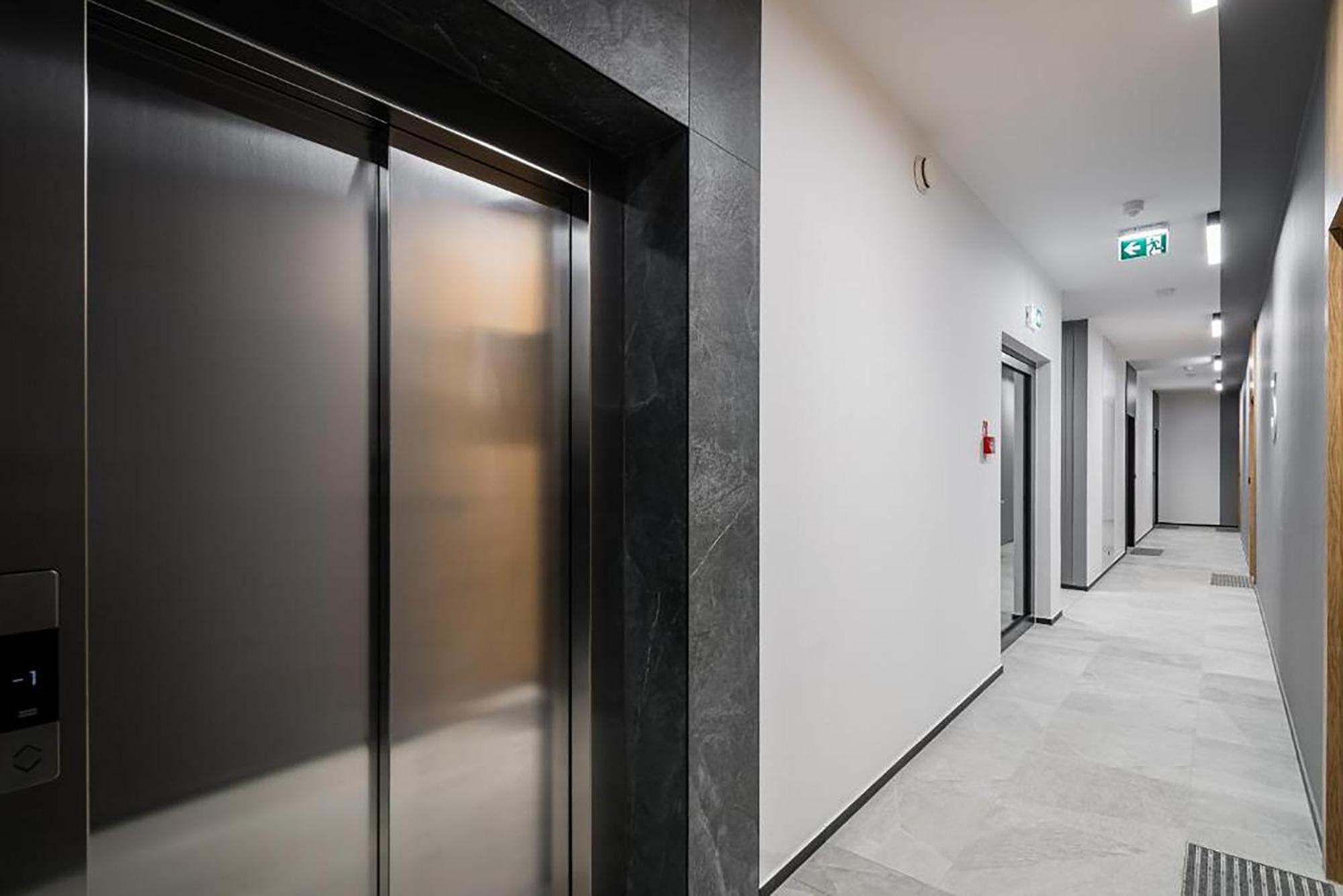 Golden Residence Apartment Краков Экстерьер фото